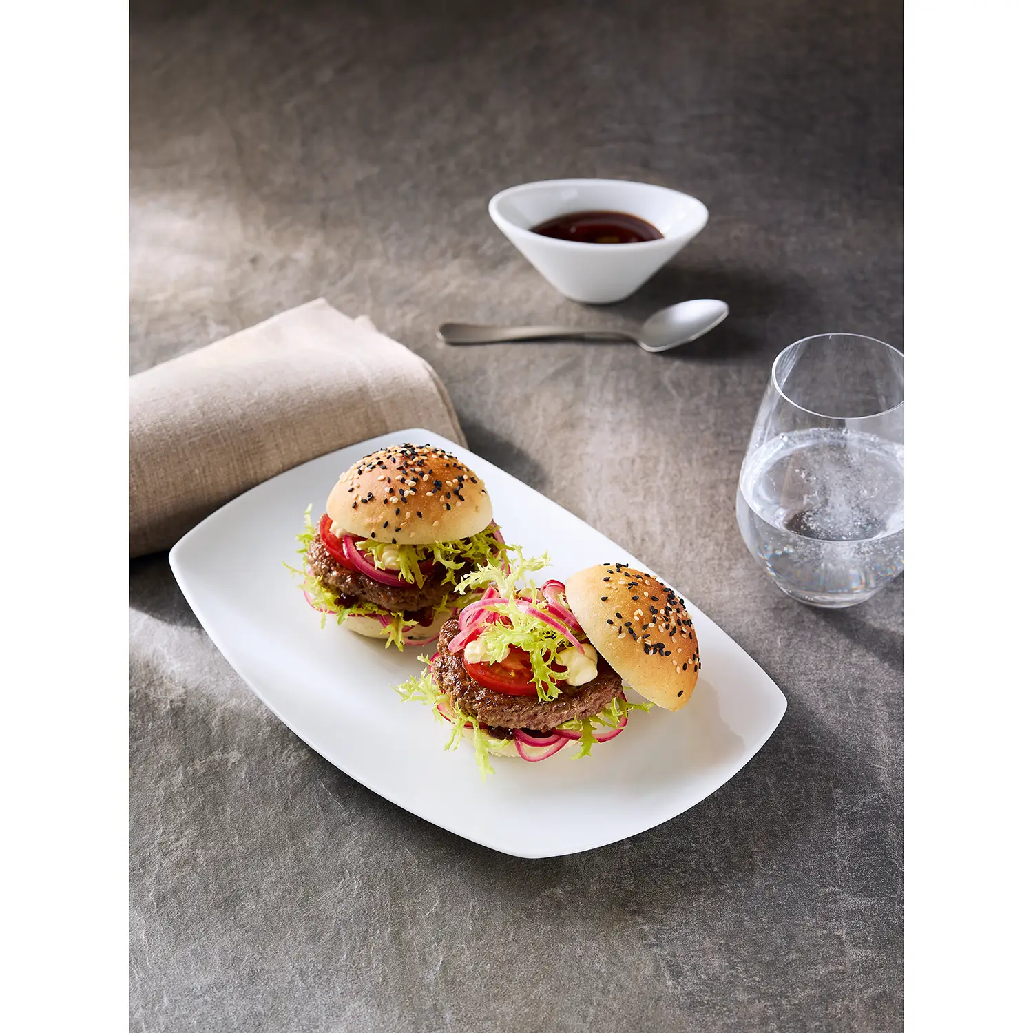 Bauscher Impressionsbild gedeckter Tisch Platte mit Speisen