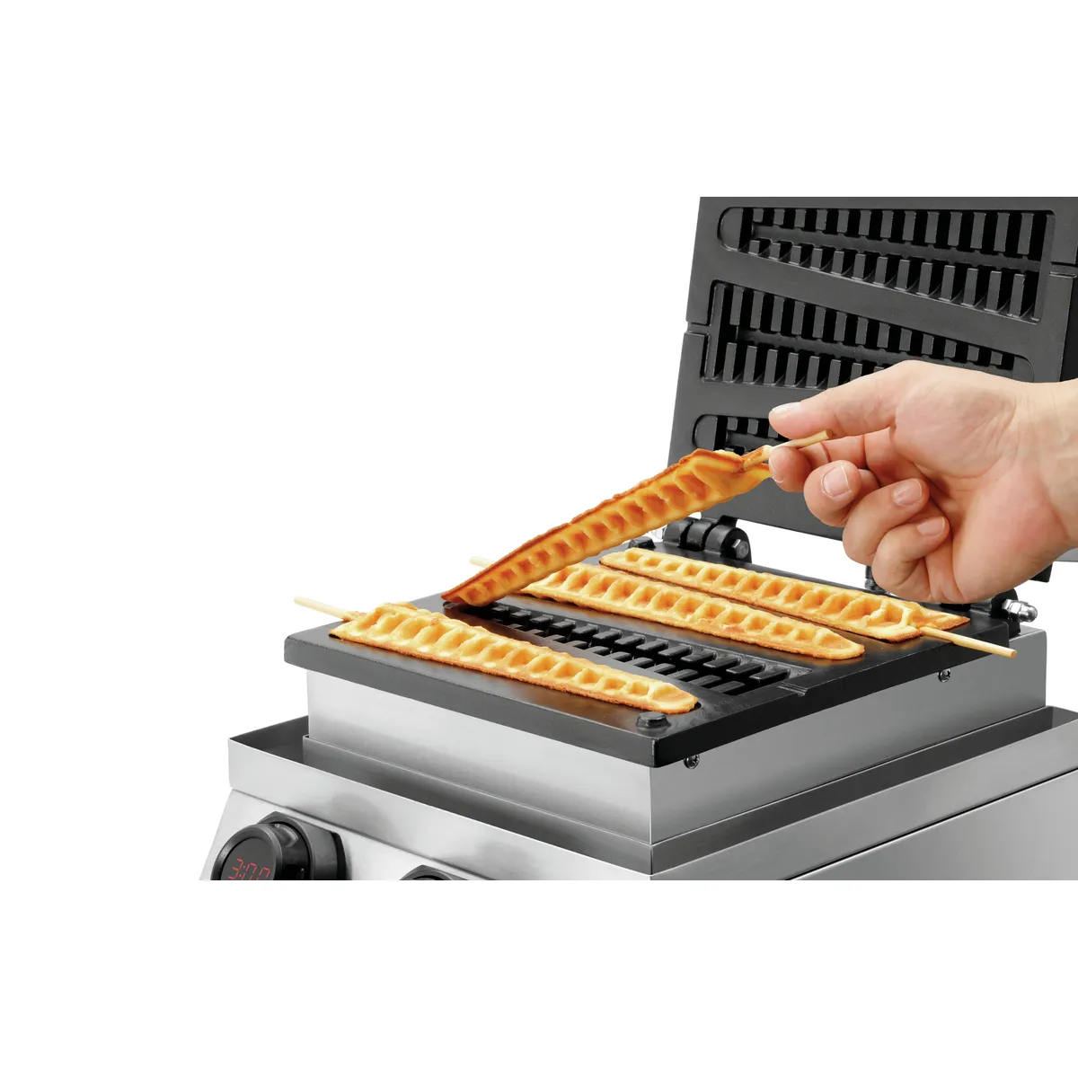 Bartscher 370273 Waffeleisen Lolly Waffellolly wird aus dem Gerät entnommen