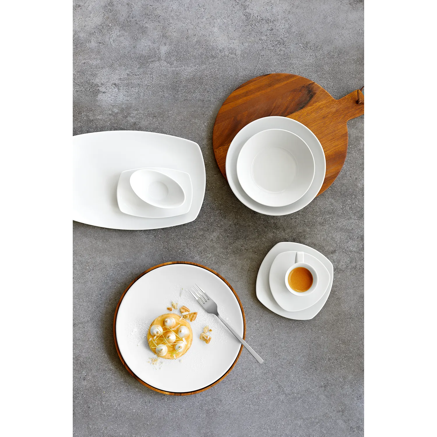 Bauscher Options Impressionsbild Tassen auf Unterteller und Schale mit Speisen